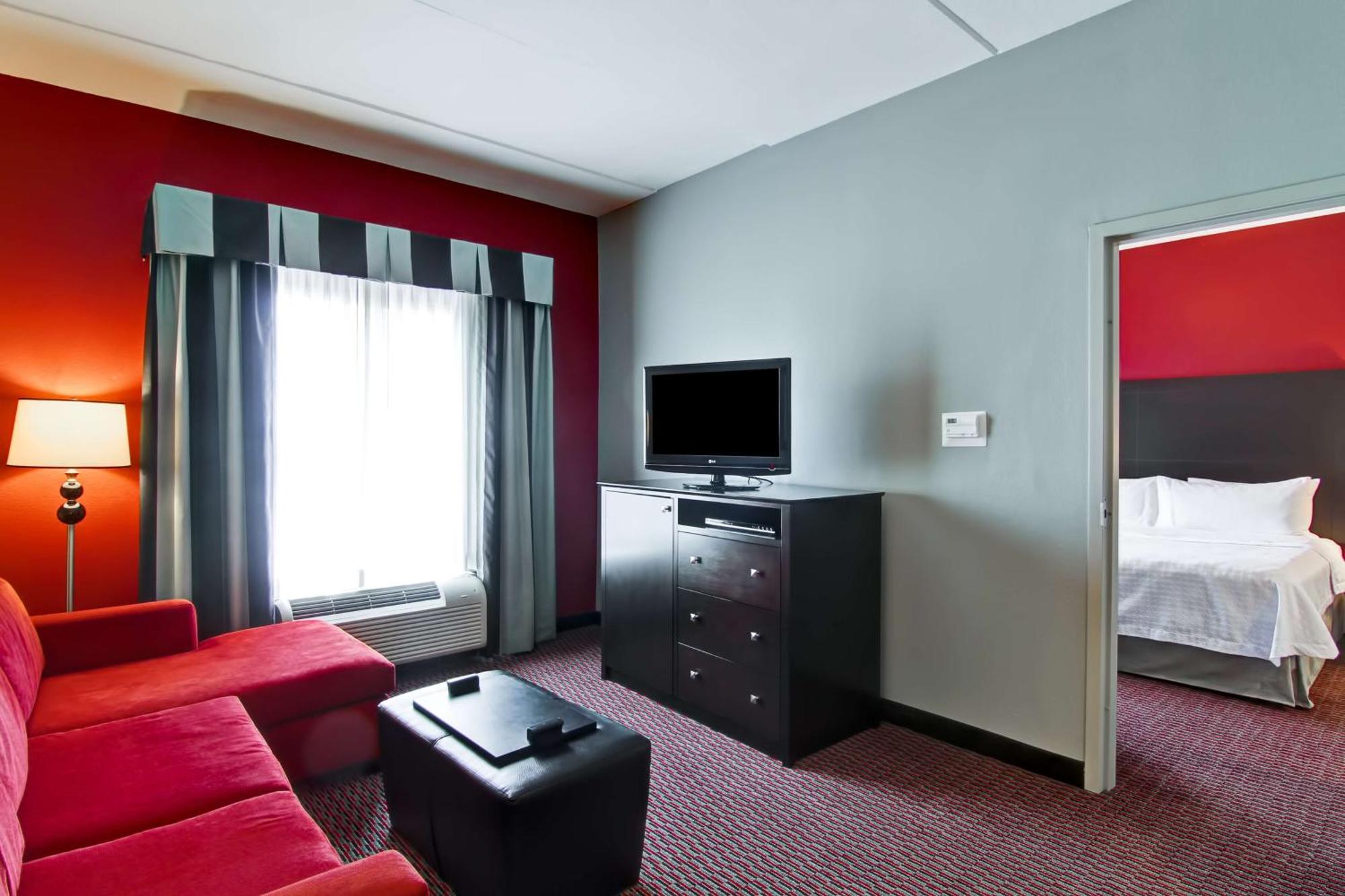 โฮมวู้ด สวีท บาย ฮิลตัน ลีส์เบิร์ก Hotel ลีสเบิร์ก ภายนอก รูปภาพ